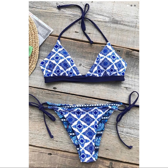 Cupshe Other - NWT Cupshe | Blue and White Reversible Bikini